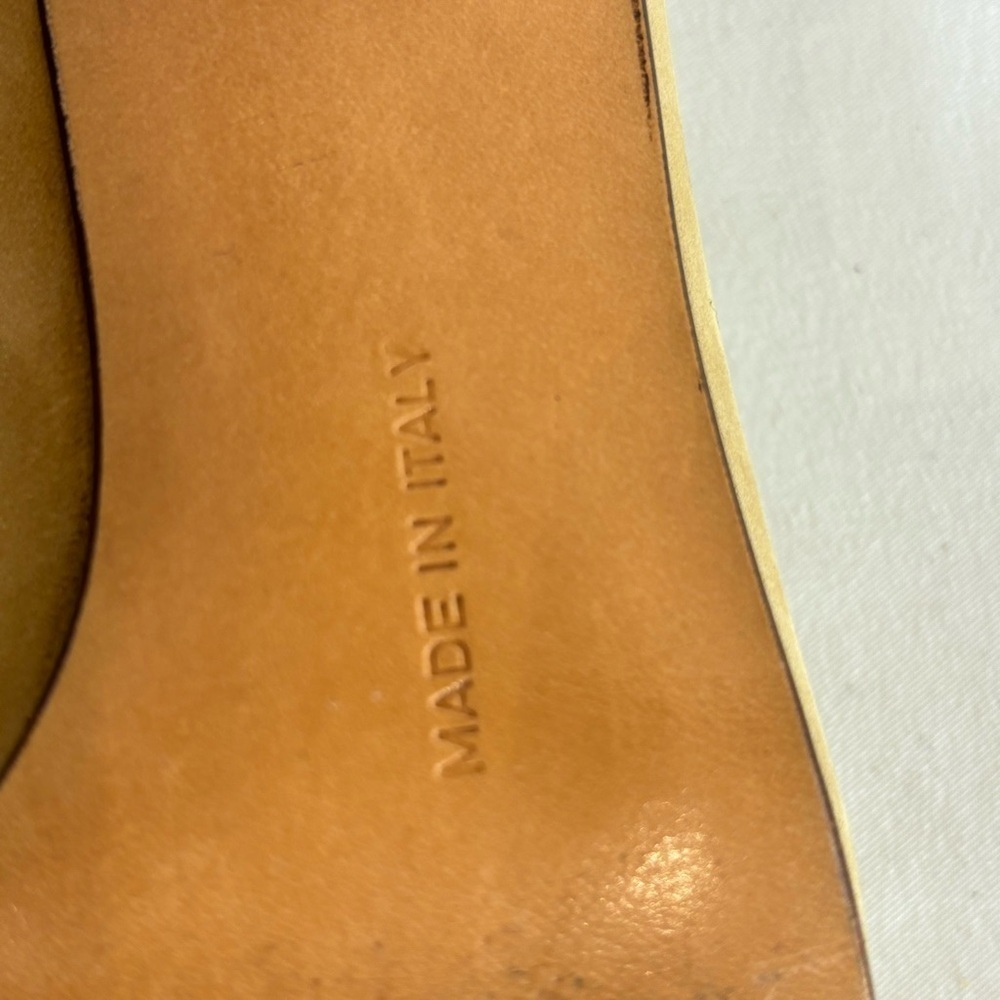 SALVATORE FERRAGAMO Sz 6AA Slip On Low Heel Suede Bow Toe Cap Metal Plaquette - Picture 10 of 11
